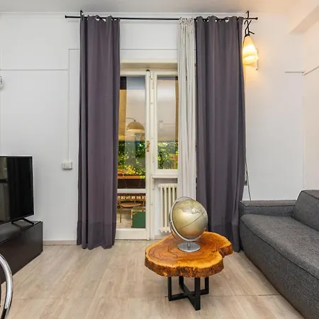 Апартаменты Loquat House By Rentbeat